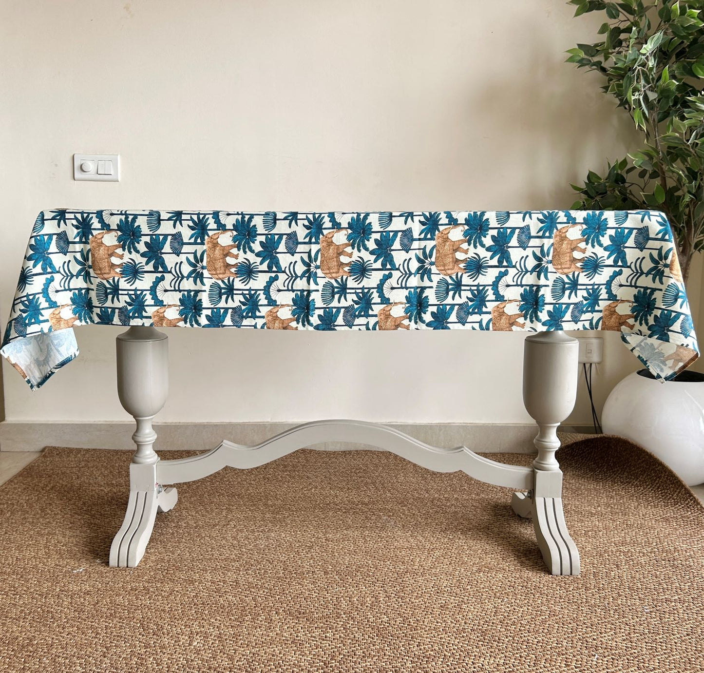 Midas Table Cloth - 4, 6, 8 Seater